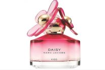 جددي رائحتك بهذه العطور الربيعية