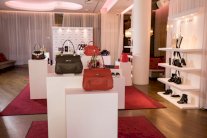 لونغشامب تطلق تشكيلة منتجاتها الجديدة لخريف وشتاء 2017 في دبي