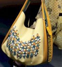 كوتش تطلق تشكيلة حقائب نسائية جديدة لما قبل خريف 2017