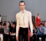 موضة الكاجوال الرجالية تطغى على أسبوع باريس للموضة