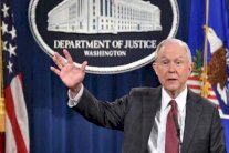 وزير العدل الأميركي ناقش حملة ترمب الانتخابية مع سفير روسيا