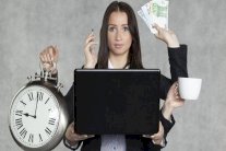 شراء الوقت وليس السلع المادية 