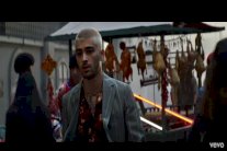 زيان مالك يتألق بإطلالة من إبداع سالفاتوري فيراغامو