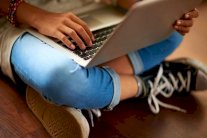 بريطانيا: وزير الداخلية ساجد جاويد يحذر فيسبوك وغوغل وتويتر بشأن الإساءة للأطفال على الإنترنت