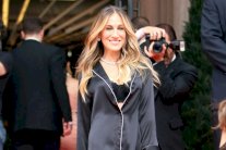 سارة جيسيكا باركر تظهر ببيجاما في أحد عروض الموضة