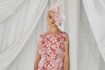 لندن تحتفي بالتفرد والانفتاح والتنوع في أسبوع الموضة