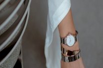 بوم آند ميرسييه تقيم مزادا لساعات حصرية