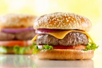 الوجبات السريعة لا تقل ضرراً من الأمراض الخطيرة