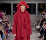 فالنتينو تطلق تشكيلة مزدوجة لما قبل خريف 2019 في طوكيو