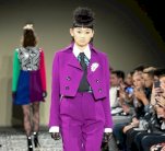 لوس أنغلوس تنافس عواصم الموضة الكبرى بأزيائها