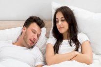 إليكم مخاطر الشخير بصوت مرتفع أثناء النوم !