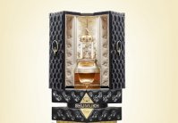 دبي تطلق أغلى عطر في العالم