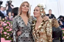 نجمات تألقن بمجوهرات ميسيكا في حفل MET Gala
