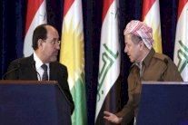 وفد كردي إلى بغداد ومطالب شيعية ببديل من المالكي