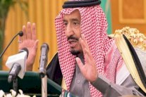 العاهل السعودي مغردا للشعب: تستحقون أكثر