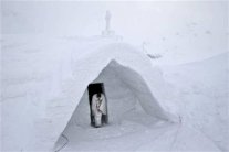 كنيسة من الثلج في رومانيا تكرّس التسامح