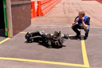 مكافحة جاذبية الأرض بالإنسان الآلي