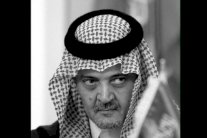 التغريدات تتزاحم رثاءً بالراحل #سعود_الفيصل