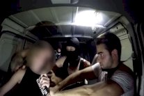 شاب يوقع بمراهقات عبر فايسبوك لإيصال رسائل توعية