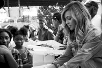 بيونسي تقود حملة إغاثة لضحايا إعصار هارفي