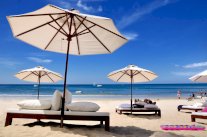 بين رمال دبي وبحرها!