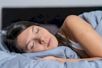 تلك هي الوضعيات الأفضل للنوم