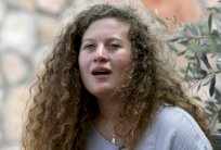 عهد التميمي تؤكد أنها غير نادمة بعد خروجها من السجن