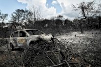 ارتفاع حصيلة ضحايا الحرائق في اليونان الى 91 قتيلا على الاقل