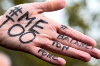 فيديو لمتحرش يصفع فتاة يثير صدمة في فرنسا