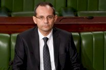 البرلمان التونسي يصادق على تعيين وزير الداخلية الجديد