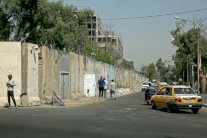 عودة الحياة لشوارع في بغداد كانت أسيرة حواجز أسمنتية