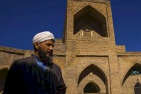 احتجاجات إيران: متظاهرون يهاجمون حوزة علمية قرب طهران