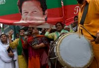 من ريغان إلى عمران خان... مشاهير يتحولون إلى السياسة