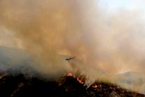 إطفاء حرائق كاليفورنيا يتقدّم رغم الأحوال الجوية السيئة