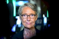 وزيرة فرنسية تحتج على اقتراح أوروبي بتغيير الطرق البحرية بعد بريكست