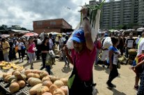 المعارضة الفنزويلية تدعو لإضراب احتجاجاً على إصلاحات مادورو