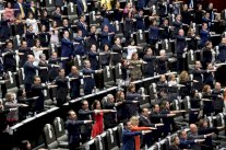 أول كونغرس بغالبية يسارية في المكسيك يؤدي اليمين الدستورية