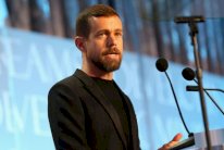 مدير تويتر: أراقب ترمب... وسيطرد لو خالف القوانين