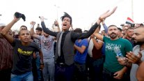 مظاهرات العراق: محتجون يهددون باقتحام حقل نفطي في البصرة مطالبين بتحسين الخدمات الأساسية