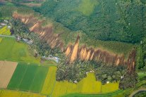 تسعة قتلى و30 مفقوداً جراء زلزال ضرب شمال اليابان