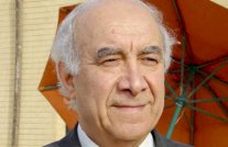 رئيس السن للبرلمان العراقي يتعرض لمحاولة اعتداء