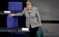 المستشارة الألمانية تزور الجزائر الإثنين