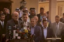 بوجوده فيها... تظاهرات في البصرة تطالب بتنحي العبادي