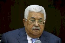 عباس يلتقي ماكرون في باريس الأربعاء