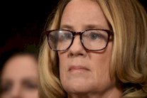 كريستين بلازي فورد تؤكد: كافانو حاول اغتصابي