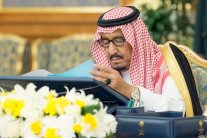 العاهل السعودي يستذكر الإنجازات التي حققها الملك المؤسس عبد العزيز
