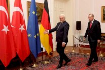 إردوغان يدشّن في كولونيا الألمانية أحد أكبر مساجد أوروبا