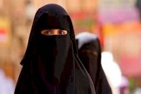 مصر تسعى إلى حظر النقاب في الأماكن العامة والمصالح الرسمية
