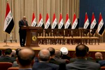 البرلمان العراقي يصادق على تعيين 14 وزيرًا
