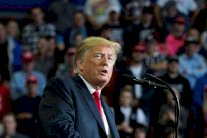 ترمب يعتبر الحلم الأميركي على المحك في انتخابات التجديد النصفي
